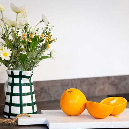 Gorgeous Boutique Flat Sleeps 2 In Lyme Regis Villa Bagian luar foto